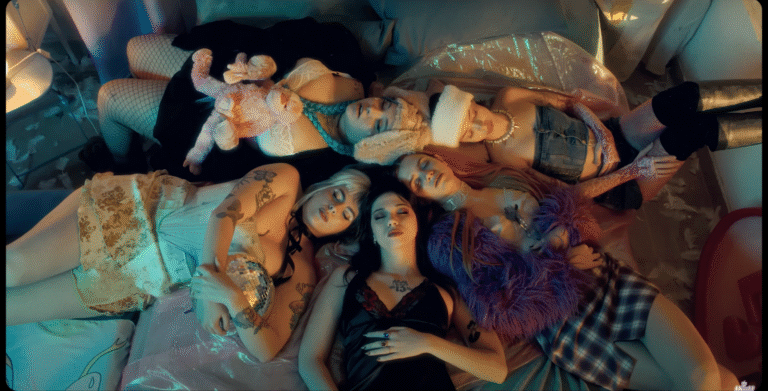 Incel, BB Asul, Odd Mami y Blair