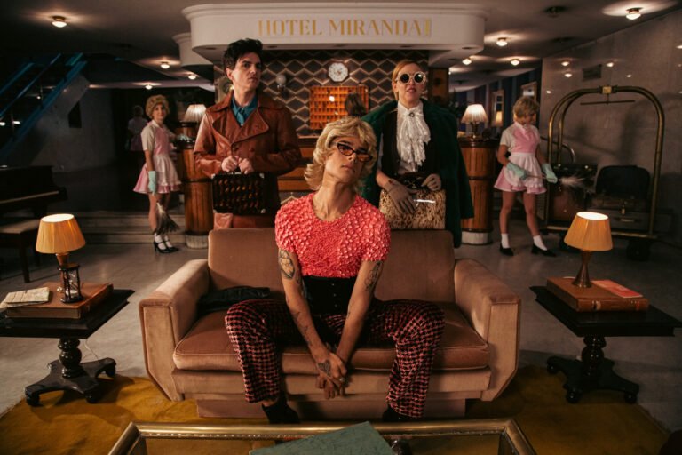 Hotel miranda!, Miranda!
