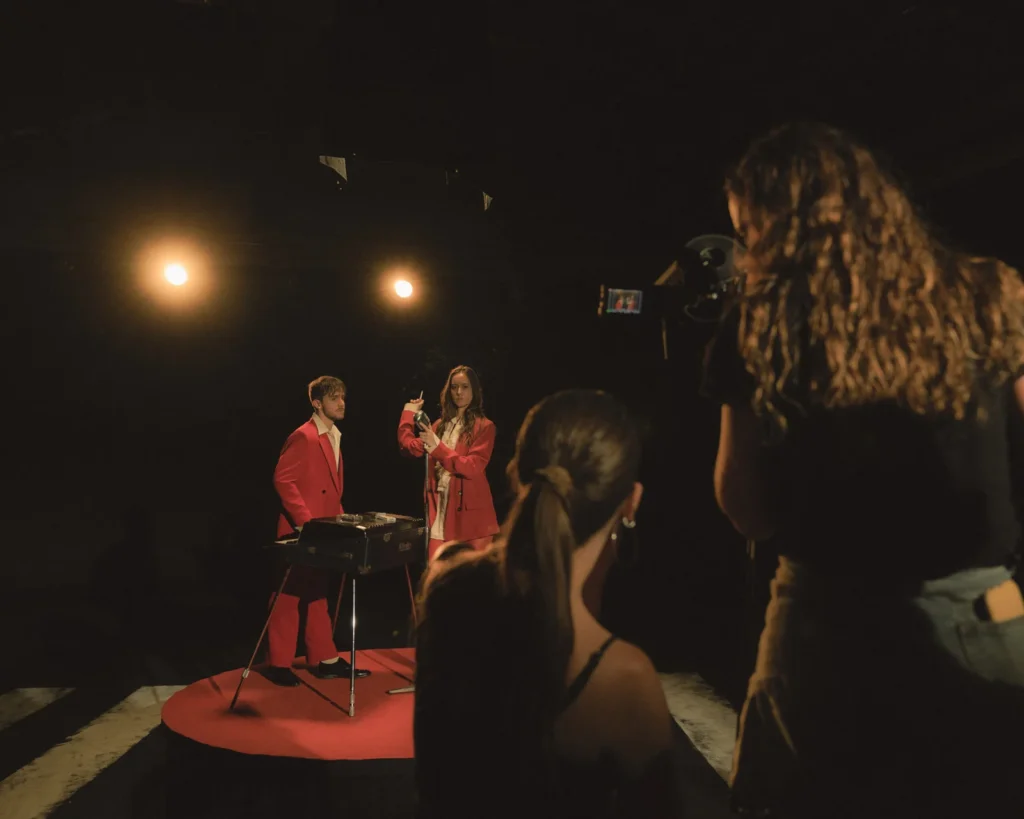 "Fuimos los dos" — Ainda (dir. Candela García Rico) - Frame still del videoclip