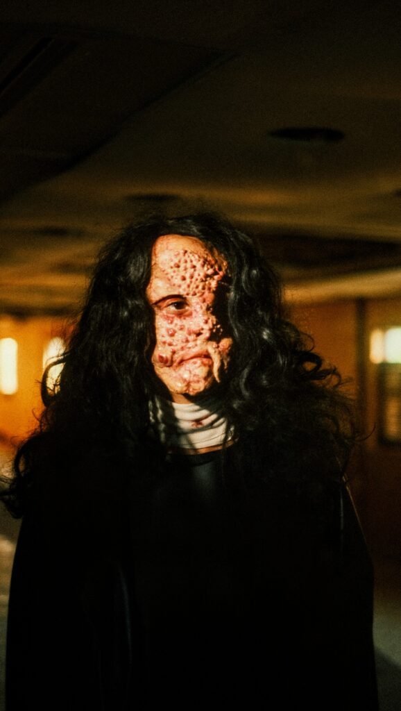 "7" — Sol Ulloa (dir. Juan Manuel Pinzón, Benjamín Baccetti) - Frame still del videoclip