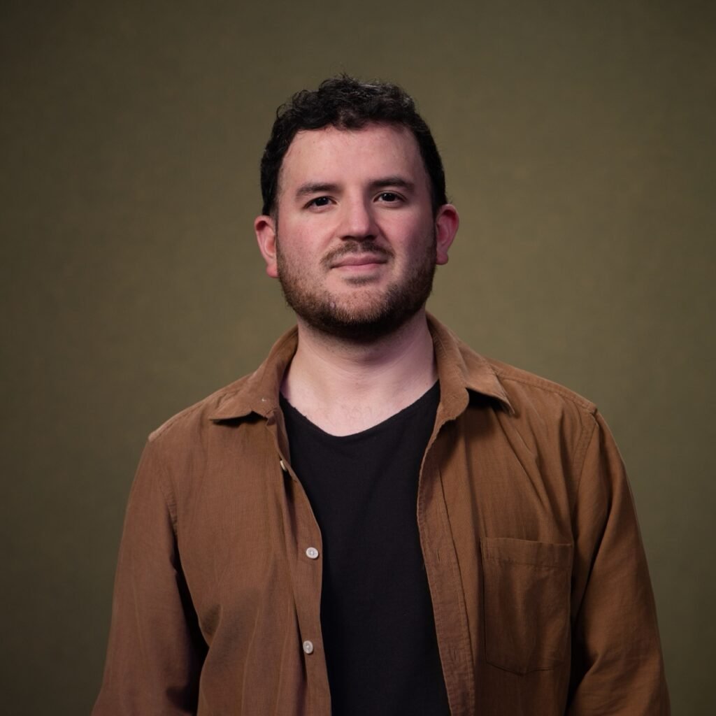 Acerca de - Frame still del videoclip