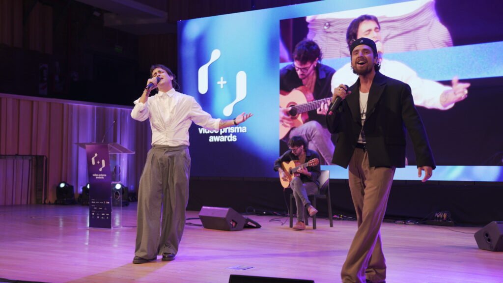 Insights - Frame still del videoclip