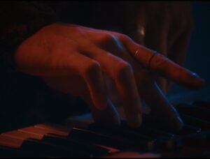 Inicio - Frame still del videoclip