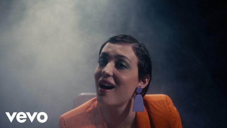 Directo, Victoria Bernardi