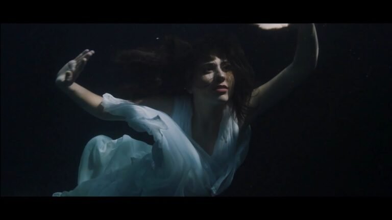Drowning, MOONA
