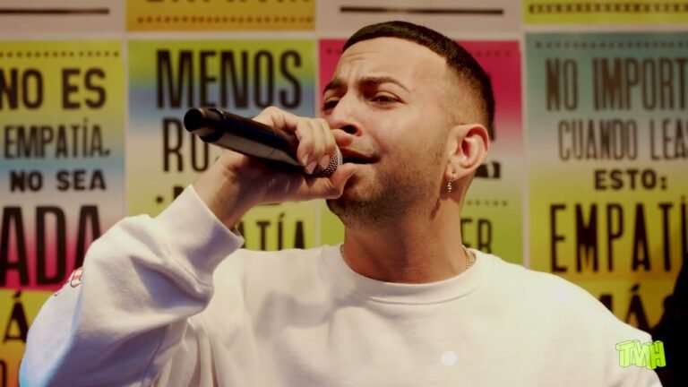 Live Session de en la vidriera de un local, J Quiles