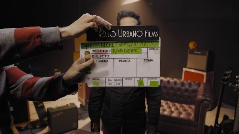 Solo una noche Making Of, Abrazo Animal